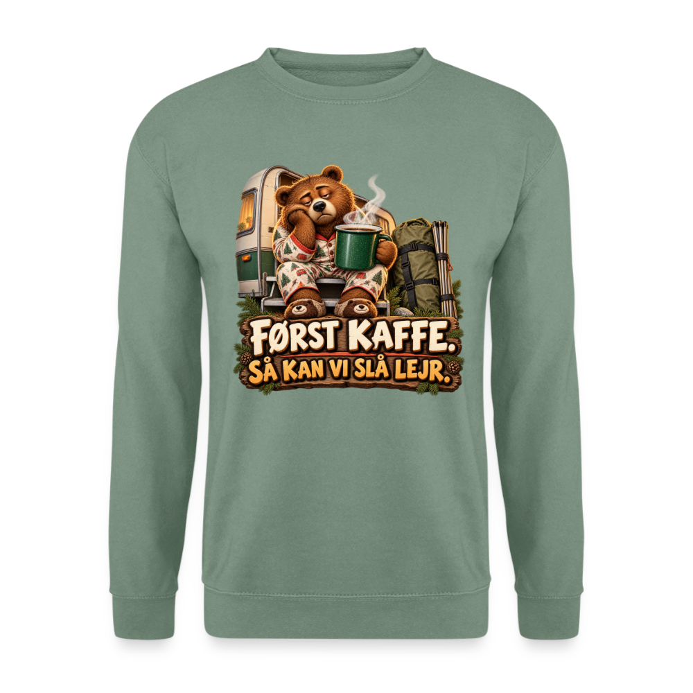 CityShirts - Sweatshirt - Først kaffe – Så kan vi slå lejr - CS043 - grågrøn