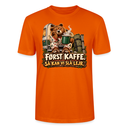 CityShirts - T-shirt - Først kaffe – Så kan vi slå lejr - CS043 - mørk orange