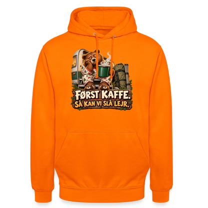 CityShirts - Hoodie - Først kaffe – Så kan vi slå lejr - CS043 - orange