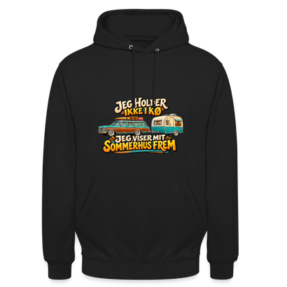 CityShirts - Hoodie - Jeg holder ikke i kø – Jeg viser mit sommerhus frem - CS034 - sort